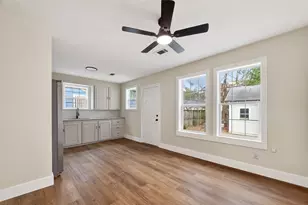 520 E Fayle St, Baytown, TX 77520 - Photo 10