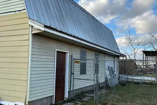 2923 Lilac St, Pasadena, TX 77503 - Photo 2