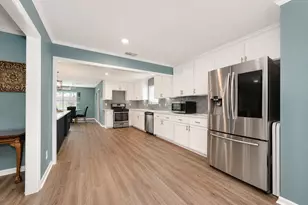11711 Gardenglen Dr, Houston, TX 77070 - Photo 10
