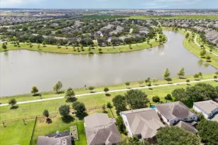 518 Honeysuckle Vine Dr, Rosenberg, TX 77469 - Photo 2