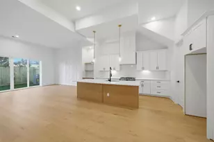 1324 Lawrence St, Houston, TX 77008 - Photo 12