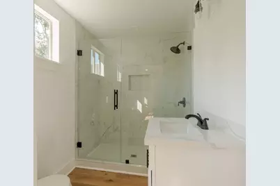 6802 Eastwood Street, Houston, TX 77021 - Photo 8