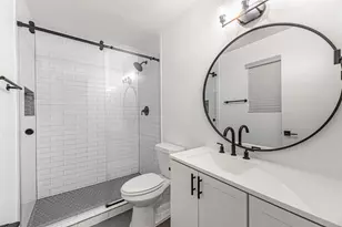 9414 Springview Ln, Houston, TX 77080 - Photo 10