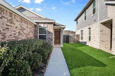 12559 New Castle Park Lane, Houston, TX 77044 - Photo 2