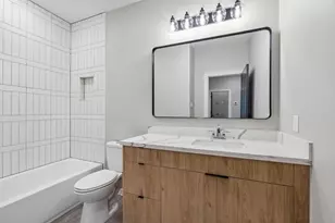 5032 Mallow St, Houston, TX 77033 - Photo 16