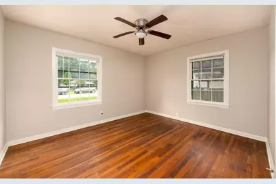 1702 W Crockett Street, La Marque, TX 77568 - Photo 6