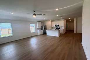 9042 Shady Cabana Wy, Iowa Colony, TX 77583 - Photo 10