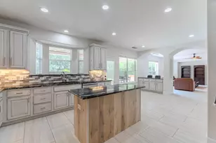 7 Stickley Ct, The Woodlands, TX 77382 - Photo 12
