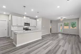 1749 Succotash Oak Ct, Conroe, TX 77304 - Photo 4