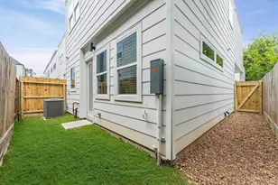 412 Neyland St, Houston, TX 77022 - Photo 26
