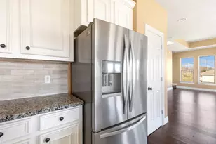 205 Rue Orleans St, Baytown, TX 77520 - Photo 20