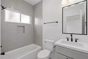 826 Curtin St, Houston, TX 77018 - Photo 32