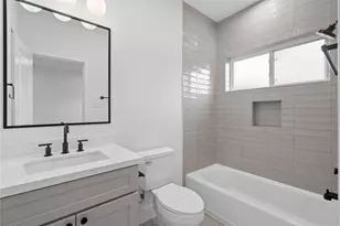 826 Curtin St, Houston, TX 77018 - Photo 8