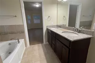 4507 Montcliff Bend Ln, Sugar Land, TX 77479 - Photo 6