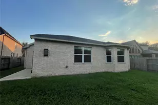 4507 Montcliff Bend Ln, Sugar Land, TX 77479 - Photo 2