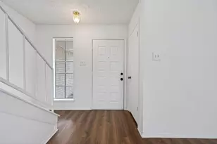 11718 Inga Ln, Houston, TX 77064 - Photo 2