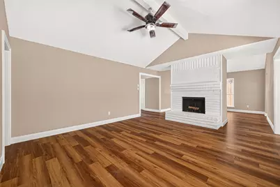 11034 Hidden Bend Drive, Houston, TX 77064 - Photo 8