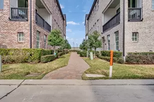 8744 Park Kolbe Ln, Houston, TX 77080 - Photo 16