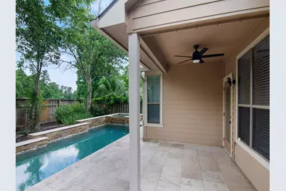 54 Douvaine Ct, The Woodlands, TX 77382 - Photo 2