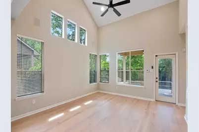 54 Douvaine Ct, The Woodlands, TX 77382 - Photo 18