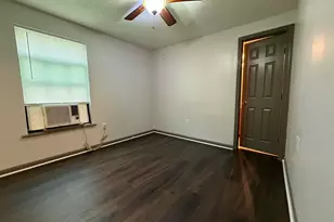 3028 Avenue M, Galveston, TX 77550 - Photo 4