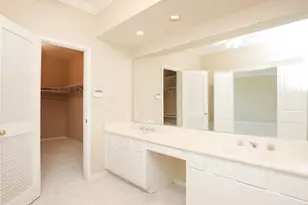6000 Sugar Hill Dr, Houston, TX 77057 - Photo 28