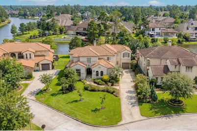 14 N Shasta Bend Circle, The Woodlands, TX 77389 - Photo 4