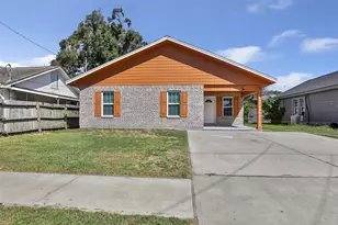 204 W James St, Baytown, TX 77520 - Photo 1