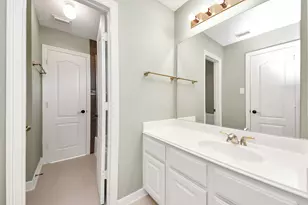 5410 Deerbourne Chase Dr, Sugar Land, TX 77479 - Photo 36