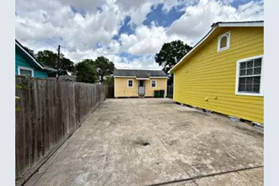 310 W Houston Avenue, Pasadena, TX 77502 - Photo 12