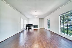 8006 Albin Ln, Houston, TX 77071 - Photo 8