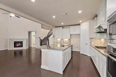 35 N Wheatleigh Drive, Tomball, TX 77375 - Photo 16