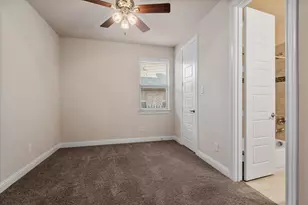 35 N Wheatleigh Dr, Tomball, TX 77375 - Photo 30