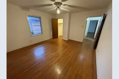 5619 Warm Springs Road, Houston, TX 77035 - Photo 4