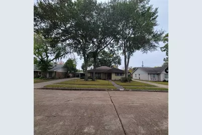 5718 Burlinghall Drive, Houston, TX 77035 - Photo 4