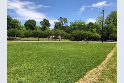 6660 Tuskegee Street, Houston, TX 77091 - Photo 4