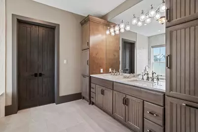 3835 Seabreeze Lane, Galveston, TX 77554 - Photo 30