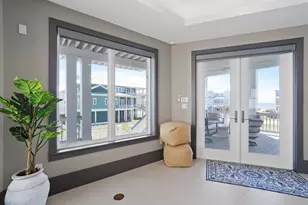 3835 Seabreeze Ln, Galveston, TX 77554 - Photo 24