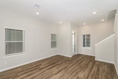 9910 Clark Road #B, Houston, TX 77076 - Photo 4