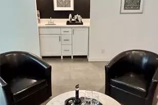 10 S Briar Hollow Ln, Houston, TX 77027 - Photo 28