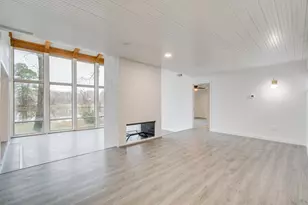 417 Brook Hollow Dr, Conroe, TX 77385 - Photo 4