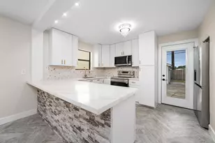 803 E 29th St, Houston, TX 77009 - Photo 12