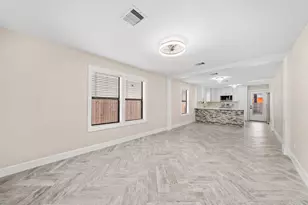 803 E 29th St, Houston, TX 77009 - Photo 16
