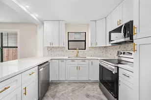 803 E 29th St, Houston, TX 77009 - Photo 12