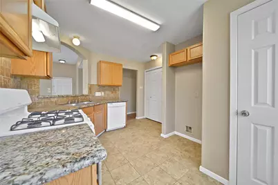 18814 Bonners Park Circle, Katy, TX 77449 - Photo 10