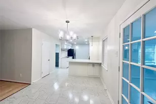 5470 Ariel St, Houston, TX 77096 - Photo 6