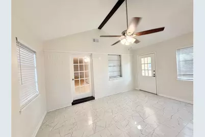 5470 Ariel Street, Houston, TX 77096 - Photo 12