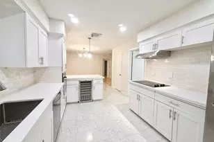 5470 Ariel St, Houston, TX 77096 - Photo 8