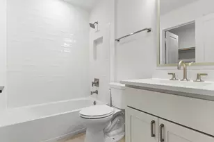 9703 Kingslake Ct, Missouri City, TX 77459 - Photo 32