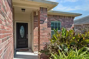 805 Indigo Springs Ln, La Marque, TX 77568 - Photo 8